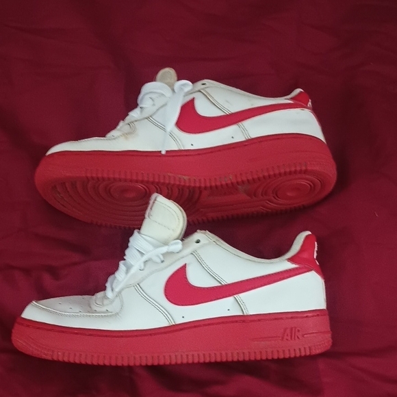 Nike Other - Nike Air Sneakers in Red and White Size 5 Good Condition 👟